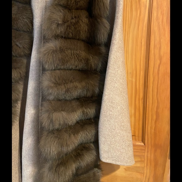 New- Cashmere Wool blend with Mink lining size L - Picture 2 of 5